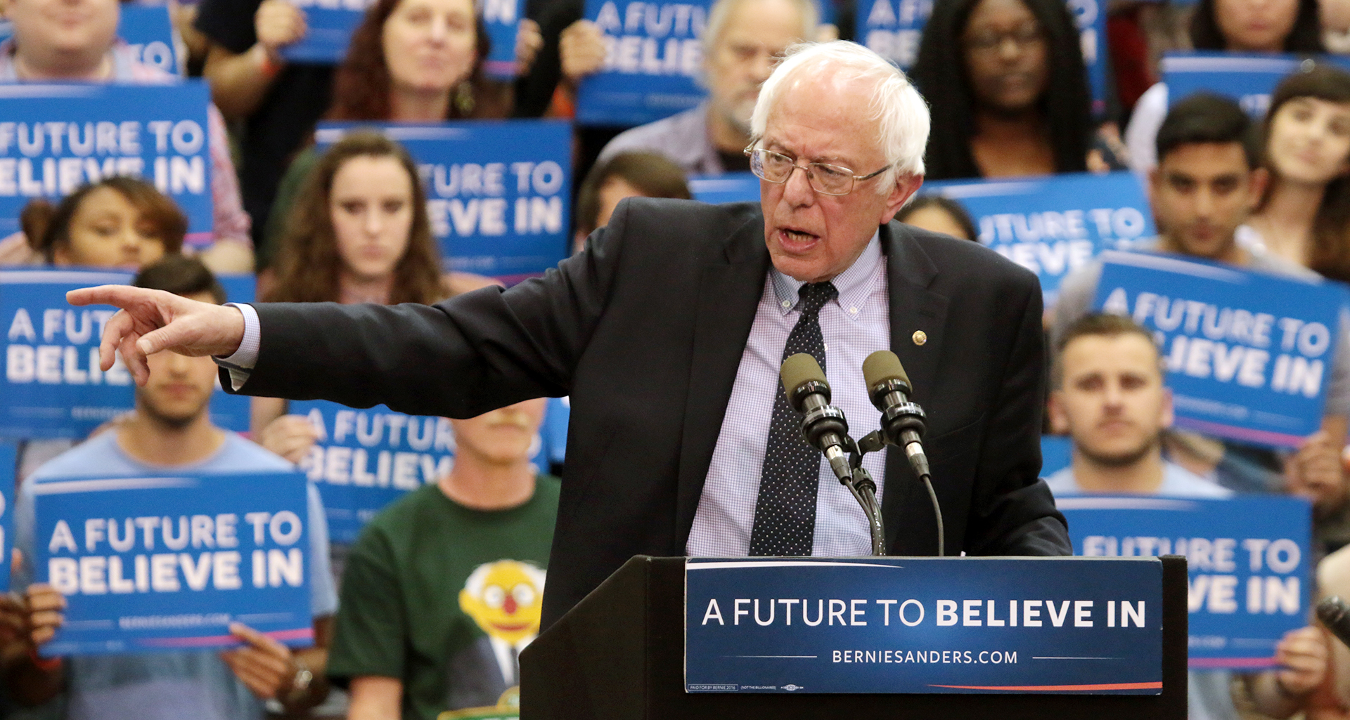 Bernie Sanders A Future To Believe In Rally